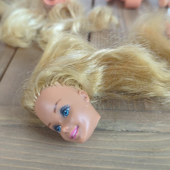 Vintage Dismembered Barbie Doll Parts OOAK or Repair - Picture 7 of 11